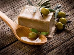 Un Savon Naturel Contre L Eczema Ameliore Ta Sante Savon De Marseille Recettes De Savon Savon De Castille
