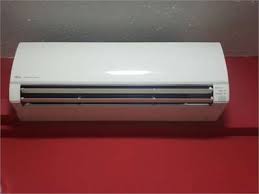 One particularly notable feature of this fujitsu air conditioner is its automatically oscillating louvers, which aid in providing an even distribution of cooled air throughout the room. Solved My Fujitsu Air Con Keep Flashing Operation Timer Fixya