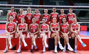 Ariake arena'da oynanan mücadelenin setlerini. A Milli Kadin Voleybol Takimi Kocu Guidetti Cin Ile Final Oynayacagiz