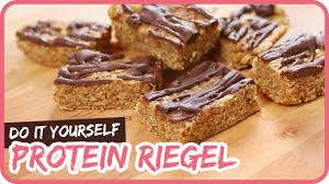 Oh ja, das geht und es gibt einige gute gründe und viele leckere rezepte für proteinriegel mit unterschiedlichen zutaten. Eiweissriegel Selber Machen Der 3 Minuten Trick Ohne Backen