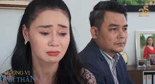 Cô không chấp nhận lời giải thích của bố và bỏ chạy trong sự đau đớn của ông sinh. Phim Hot HÆ°Æ¡ng Vá»‹ Tinh Than Táº­p 25 Ba Dáº§n Pháº£i Vao Viá»‡n Tam Tháº§n