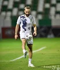 وأشار المصدر ذاته إلى أن الأهلي السعودي، يراقب اللاعب منذ مدة، لتبدأ المفاوضات بشكل جدي، بعد هبوط الحزم رسميا للدرجة الثانية، إلى جانب الرحيل الوشيك للاعبه الجزائري يوسف بلايلي. Ø£Ø®Ø¨Ø§Ø± 24 ÙØªÙˆØ­ÙŠ ÙŠÙ†ØªØ¸Ù… ÙÙŠ Ø§Ù„ØªØ¯Ø±ÙŠØ¨Ø§Øª Ø§Ù„Ø¬Ù…Ø§Ø¹ÙŠØ© Ù„Ù„Ø£Ù‡Ù„ÙŠ Ù„Ø£ÙˆÙ„ Ù…Ø±Ø©