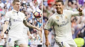 Kroos knows ronaldo well, speaking to the athletic, the midfielder insists while he was afforded freedom on the field, and could score from anywhere, he did have a favorite position. Das Sind Die Unglaublichen Zahlen Von Ronaldo Und Kroos
