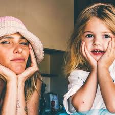 Fernanda Lima celebra 4 anos de Maria Manoela e agradece filha por dar  esperanças de dias melhores