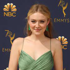Movies and tv shows, age, twilight, sister, net worth. Dakota Fanning Net Worth Tv Shows Movies Pics And Biography Radvirals