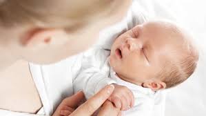 Cara pijat bayi baru lahir, pasti pules. Malas Gendong Bayi Pesan Dokter Ini Akan Mengubah Pikiran Anda