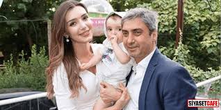 Asıl mesleği turizmcilik olan şaşmaz, eğitimini kanada'da tamamladı. Polat Alemdar Dan Hayranlarini Uzecek Haber
