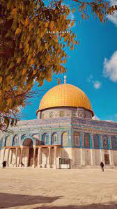 Weiße und türkisfarbene kuppelstruktur, st. Pin Oleh Aliyana Khan Di Alaqsa Mosque Arsitektur Islami Pemandangan Pemandangan Kota