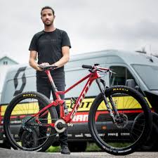 Nino schurter has the respect of all mountain bikers as a true rider with skills on the uphill and the downhill. Nino Schurter S New Scott Spark Bike For The World Championship In Canada In Detail