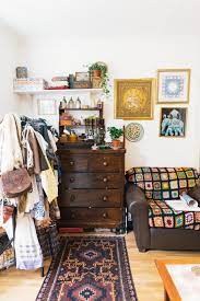 How To Make Clutter Look Uncluttered Eclectic Bedroom Bedroom Vintage Home