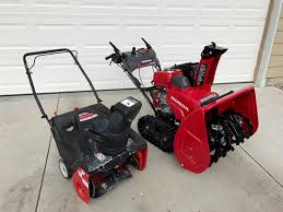 Find helpful customer reviews and review ratings for honda hss724atd 198cc two stage electric start track snow blower at amazon.com. Honda Hss1332at Big Red Snowblower Review