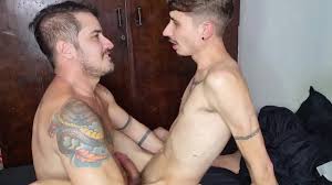 Troca troca com o novinho - XNXX.COM