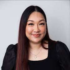 Tracie Cole's Instagram, Twitter & Facebook