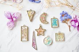 Dried yellow flowers for resin. Real Dried Flowers In Resin Heart Necklace In Red Yellow Mix Ann Joy