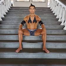 호날두 저리가라급의 패션 테러리스트를 알아보자. í˜¸ë‚ ë' ì‚¬ë¬´ë¼ì´ í—¤ì–´ ê³µê°œ ì¼ë³¸ ì¢‹ì•„í•˜ë‚˜