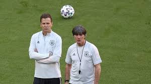 Doch ohne ihn wäre der deutsche fußball nicht der gleiche. Em Start Fur Dfb Team Mit Bayern Power Gegen Frankreich Br24