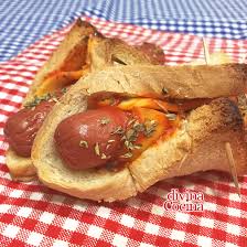 Una delicia para desayunar o merendar muy bien. Salchichas Envueltas En Pan De Molde Receta De Divina Cocina