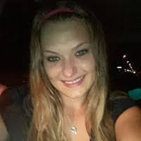 Shana Cottle's Instagram, Twitter & Facebook