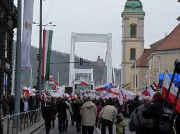 Winiety w formie elektronicznej mają kilka rodzajów: File Boze Chron Wegry I Polske 7 Jpg Wikimedia Commons