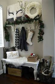 Large decorations for christmas foyer pinterest ideas. 25 Warm And Welcoming Christmas Decorated Entryway Ideas