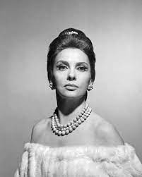Check spelling or type a new query. Gina Lollobrigida Bild Kaufen Verkaufen