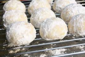 Ingredients 1 Cup Butter Softened 1 2 Cup Powdered Sugar 2 Teaspoons Vanilla 2 Cups All Purpose Flour 1 4 Tea Snowball Cookie Recipe Snowball Cookies Recipes