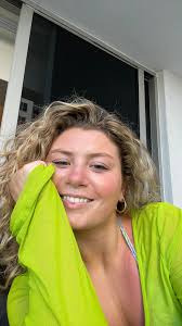 playing mermaids and listening to Cowboy Carter