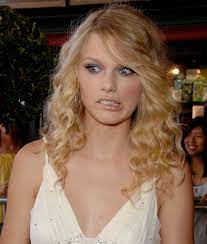 25 Celebs Caught Unexpectedly Making Crazy Lol Faces Taylor Swift Taylor Swift Funny Taylor Swift Pictures
