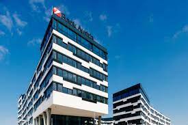 Unicredit bank austria presents the student of the year in management and economics award. Unicredit Bank Austria Is Awarded As A Family Friendly Employer For The Fourth Time In A Row Unicredit