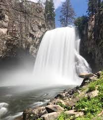 For more information call the california welcome center mammoth lakes. Upper And Lower Rainbow Falls Hiking Trail Mammoth Lakes California
