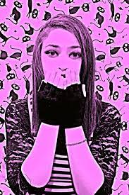 Abril Espinoza's Instagram, Twitter & Facebook