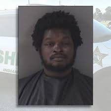 Chase and crash knocks out power near Vero Beach