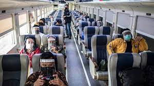 Cek kembali tiket anda sebelum bepergian agar tidak salah tanggal atau salah naik kereta. Jadwal Kereta Malang Jakarta Besok Bakal Jadi Puncak Arus Balik Libur Panjang Travel Tempo Co