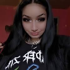 Lex Gee's Instagram, Twitter & Facebook