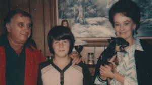 Ed and Lorraine Warren: The shady truth behind pop culture's demon-fighting  heroes | Vox