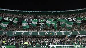 Coritiba bate recorde de público no ano, mas segue decepcionando como mandante. Veja números