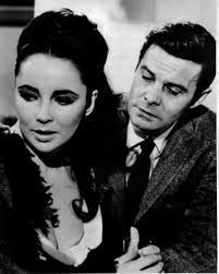 Elizabeth Koppel's Instagram, Twitter & Facebook