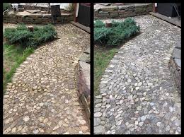 Jede Flache Im Garten Kann Erfrischt Werden Und Auch Die Schwierigsten Stellen Gereinigt Gartenreinigung Kies Steinweg H Gartenfliesen Steinweg Garten