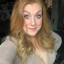 ISO baker for a cheesecake with blueberry topping or someone that can make  tiramisu