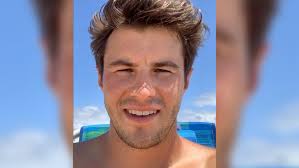 Why did we break up?': 23-year-old TikToker helps the lovelorn get answers  from their exes