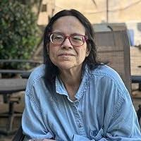 Priscilla Becker's Instagram, Twitter & Facebook