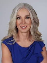 Deanna Rutland's Instagram, Twitter & Facebook