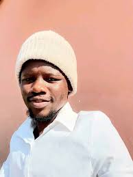 Some of yall been with the whole city and still ain't find love yet 🙊😭