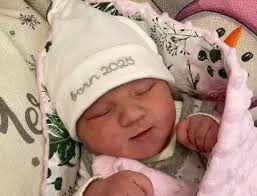 W pięknym stylu młodzi siatkarze z Pińczowa zdobyli złote medale