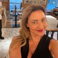 Colette Watts's Instagram, Twitter & Facebook