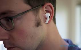 Anc relies on a feature called ambient eq, which apple says adjusts the sound signal 200 times a. Apple Airpods Pro Gallery Slashgear