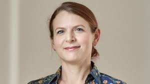 As a woman, you are in a male-dominated field»