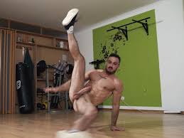 HOT Alpha naked breakdance with boner (Full HD) - ThisVid.com