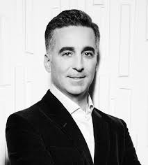 Avery Lipman's Instagram, Twitter & Facebook