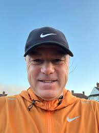 Off to the Smoke to attend my third film premier, this one being 'Downhill  from Here' by the multi-talented director @gavin.boyter